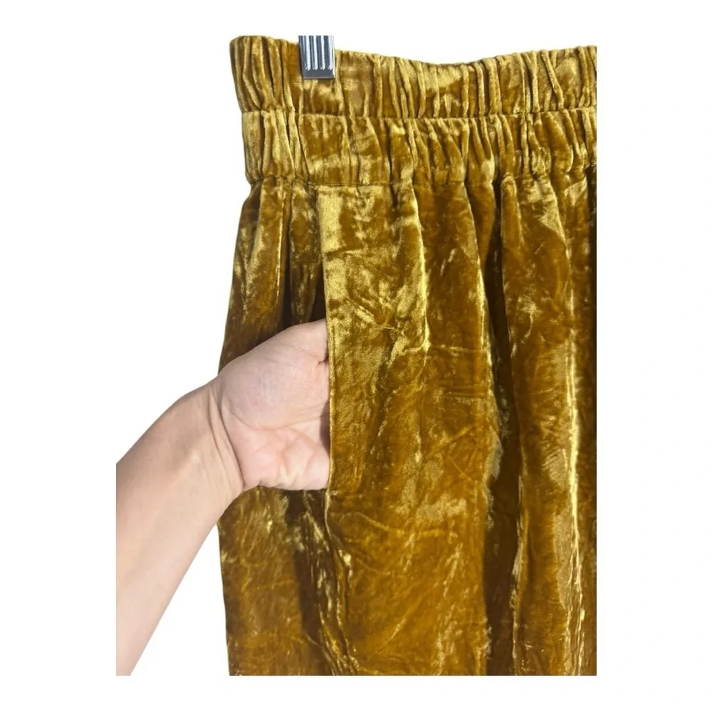 J Crew  Luxe Velvet Pull-On Skirt Vintage Gold XS STRETCHY PENCIL SKIRT